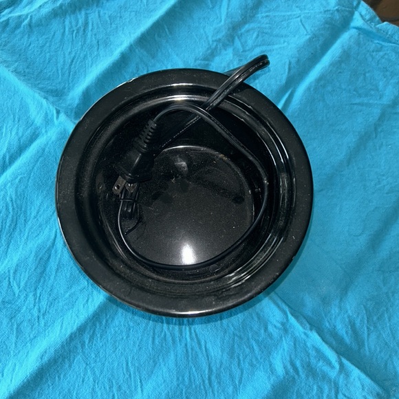 Mini Hamilton beach crockpot - Picture 2 of 4